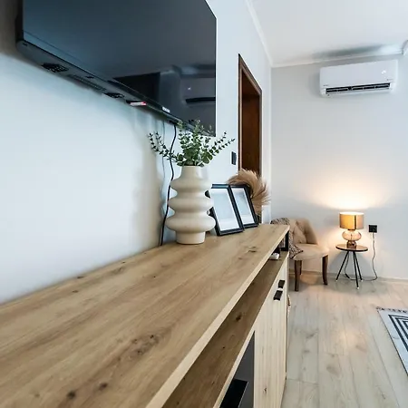 Bella Mare Boutique *