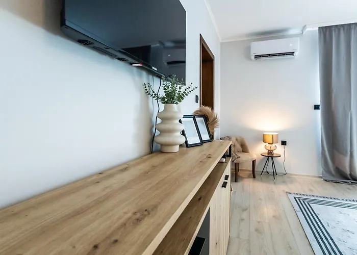 Bella Mare Boutique *